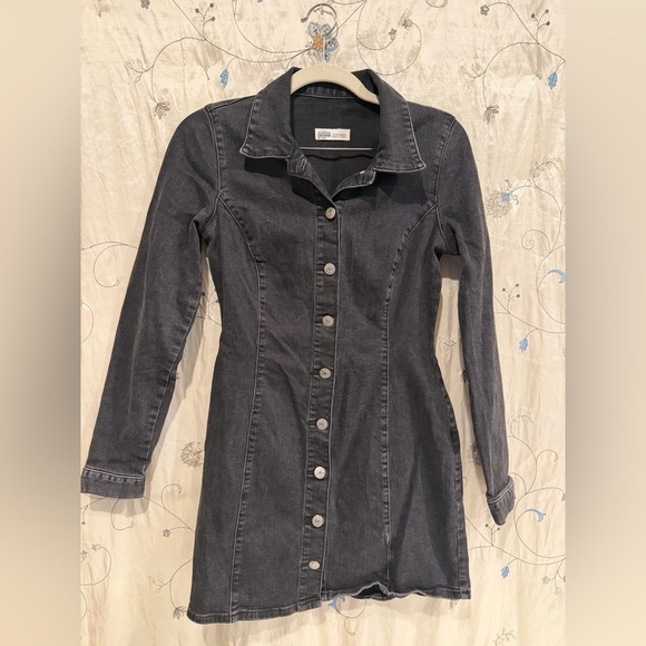 Zara Dresses & Skirts - Zara Dark Gray Long Sleeve Denim Dress